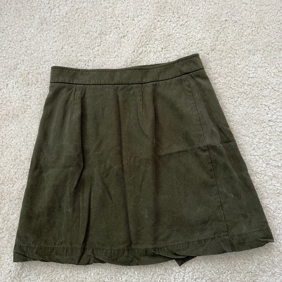 Banana Republic Olive Green Skirt Size 0 - Picture 2 of 3